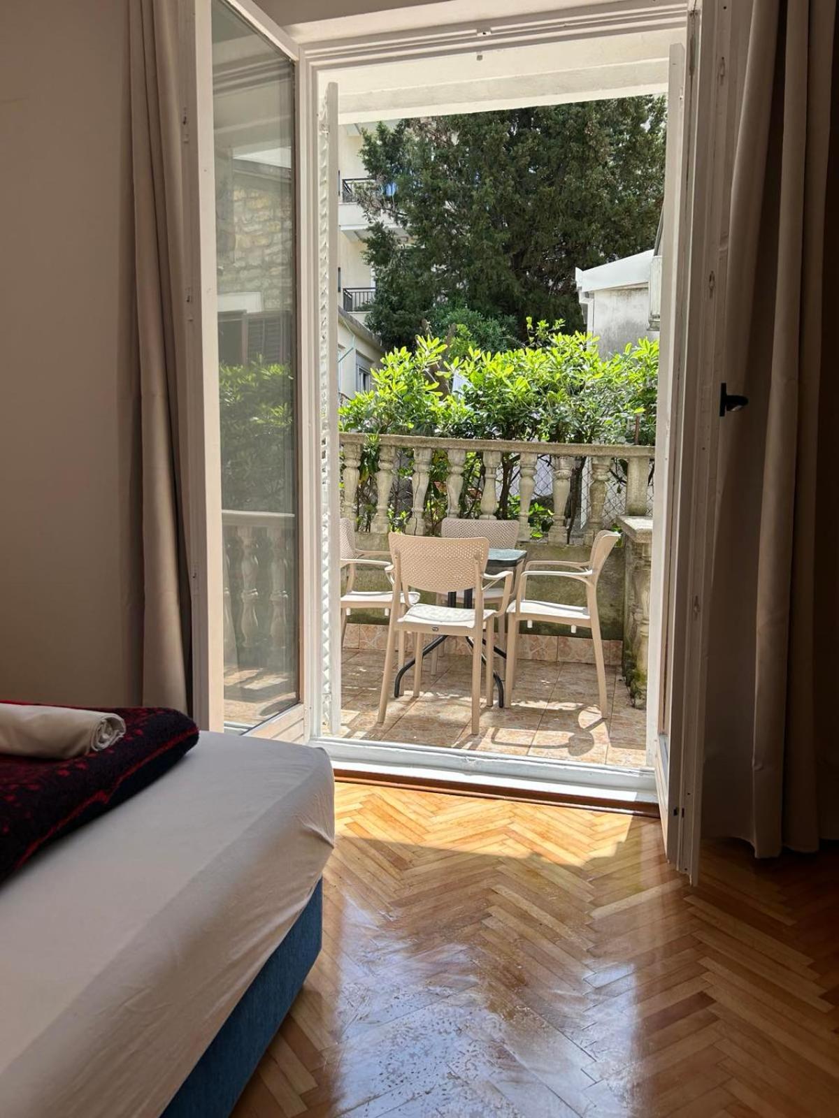 Apartments And Room Mv Petrovazzo Esterno foto