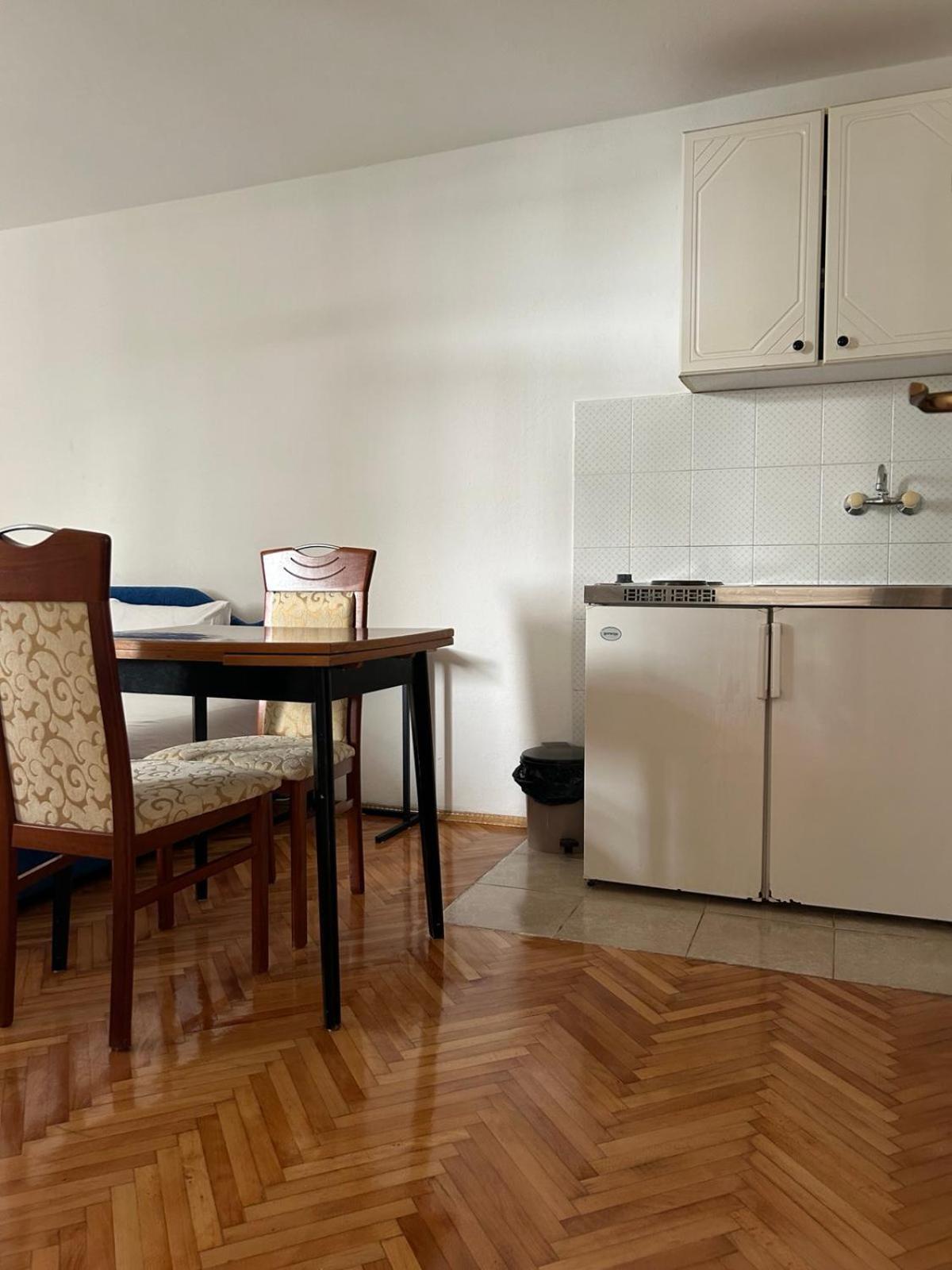 Apartments And Room Mv Petrovazzo Esterno foto